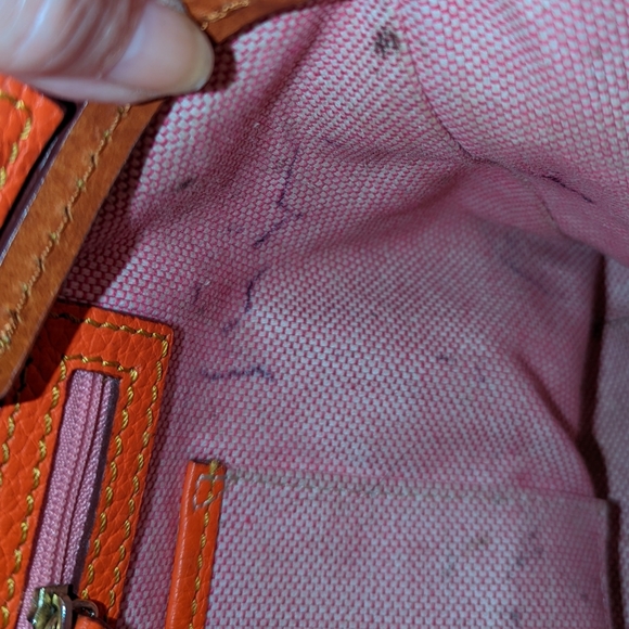 Dooney and Bourke pebble grain leather Charleston shopper. - Picture 14 of 15